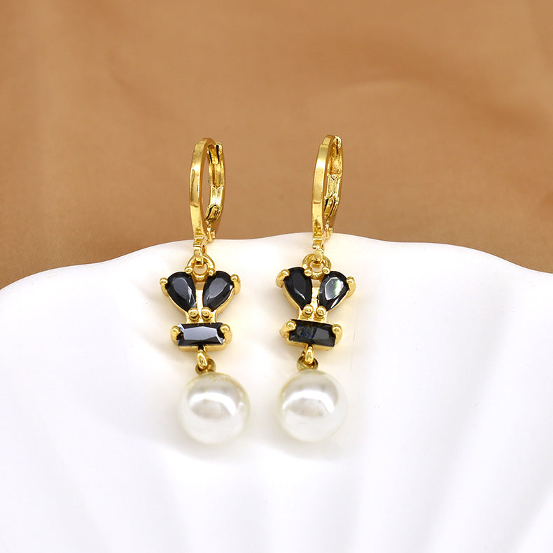 Wholesale Personality Fashion Pearl Tassel Earrings