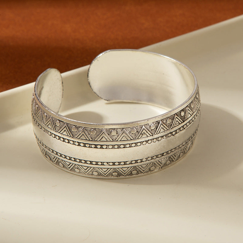 Wholesale Vintage ethnic style carved wide open face bracelet