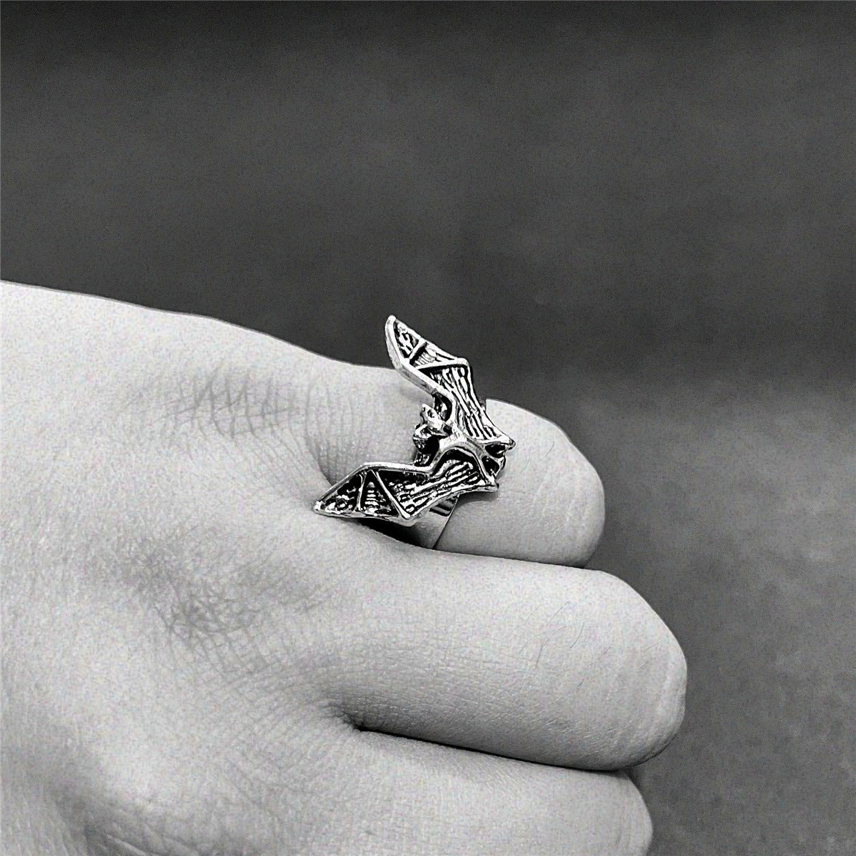 Wholesale New Vintage Insect Bat Heart Personality Alloy Ring