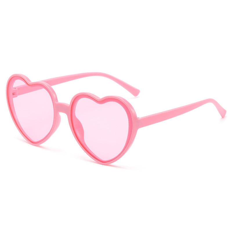Wholesale Fashionable and classic heart sunglasses