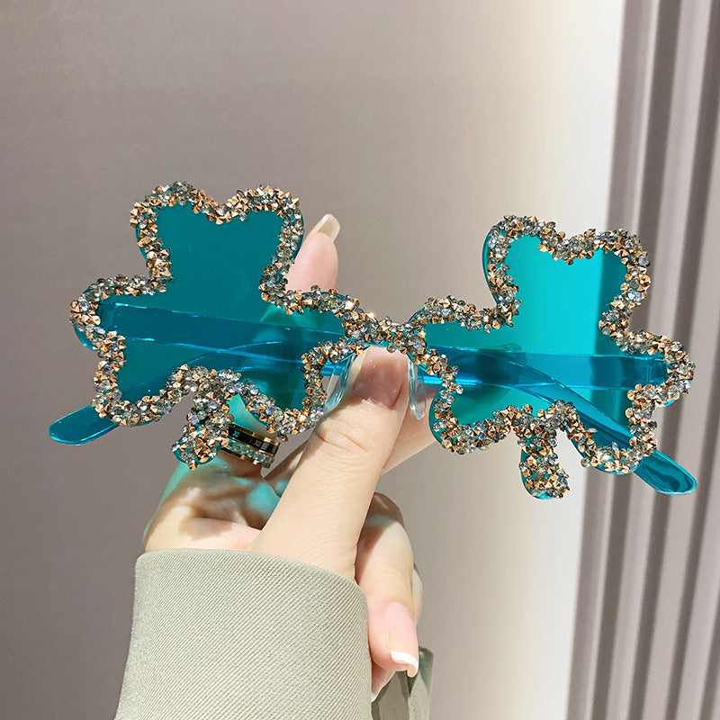 Wholesale Diamond Clover One-Piece Frameless Colorful Candy Colored Glasses