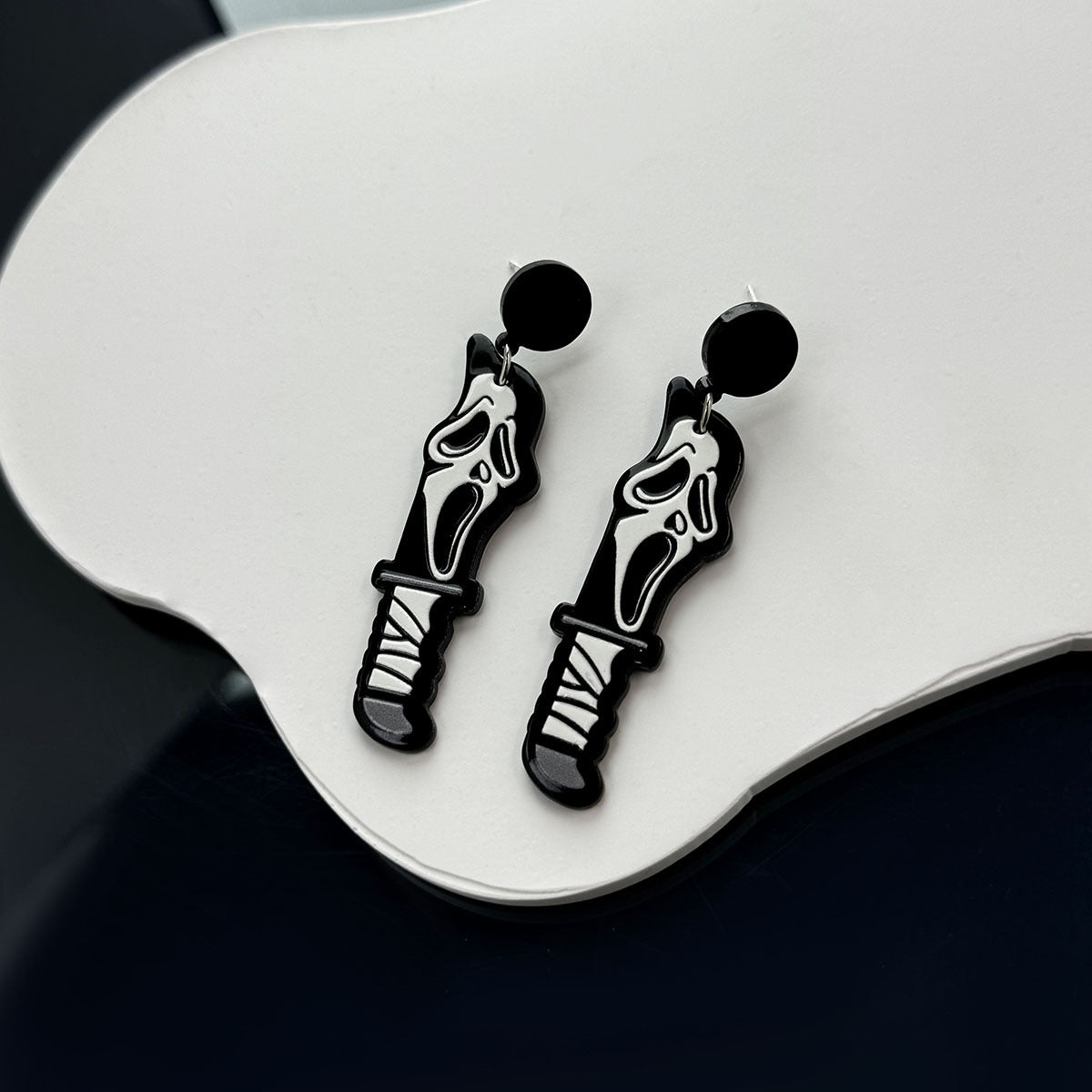 Wholesale  funny screaming ghost earrings