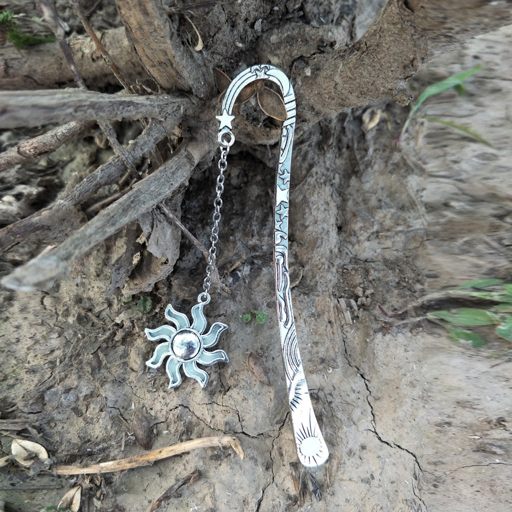 Wholesale Dog Paw Luminous Metal Bookmark