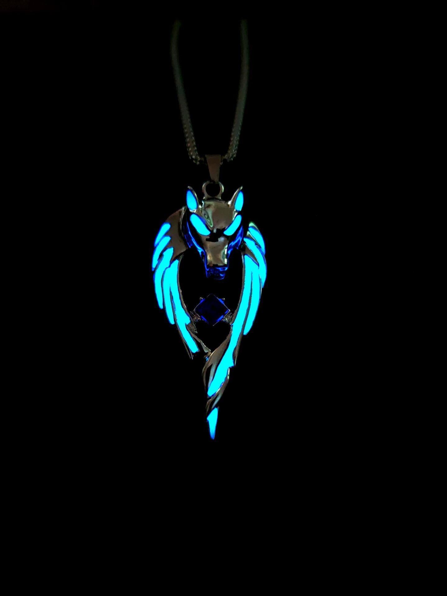 Wholesale Luminous Wolf Totem Wolf King Luminous Necklace