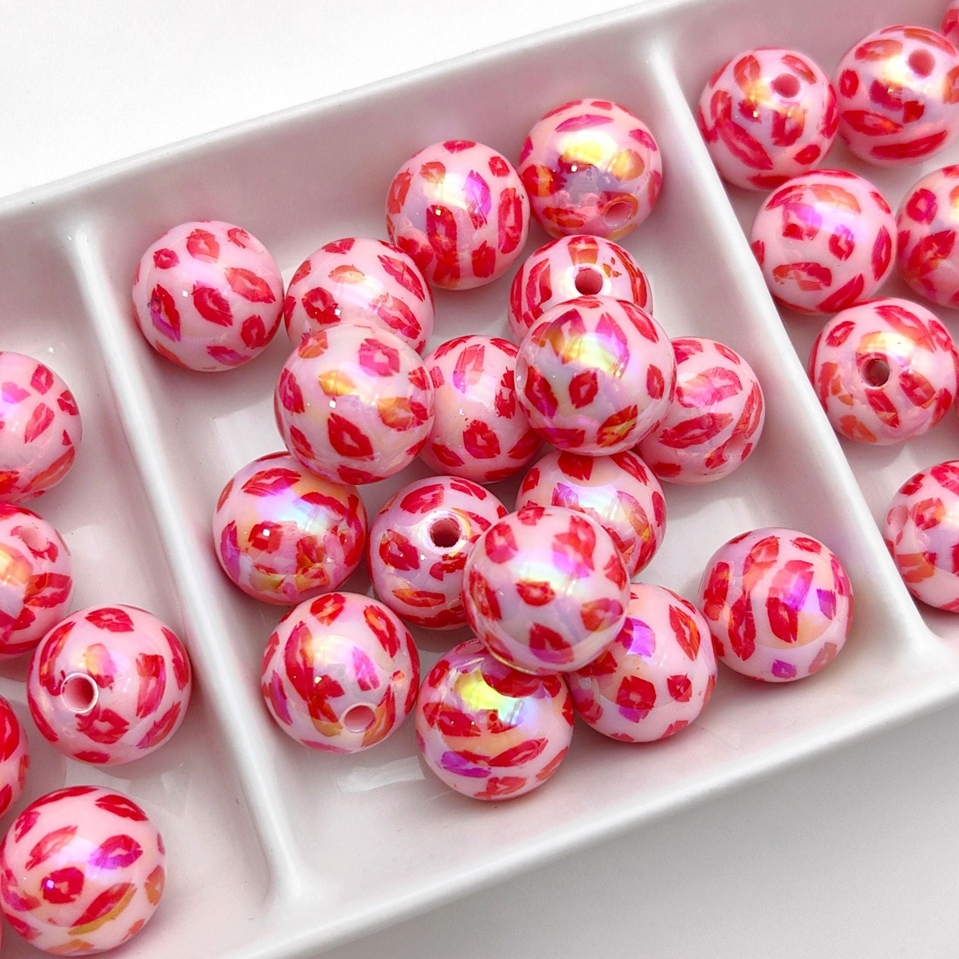 Wholesale   20pcs UV Color Plated  Printing English Love Acrylic Beads