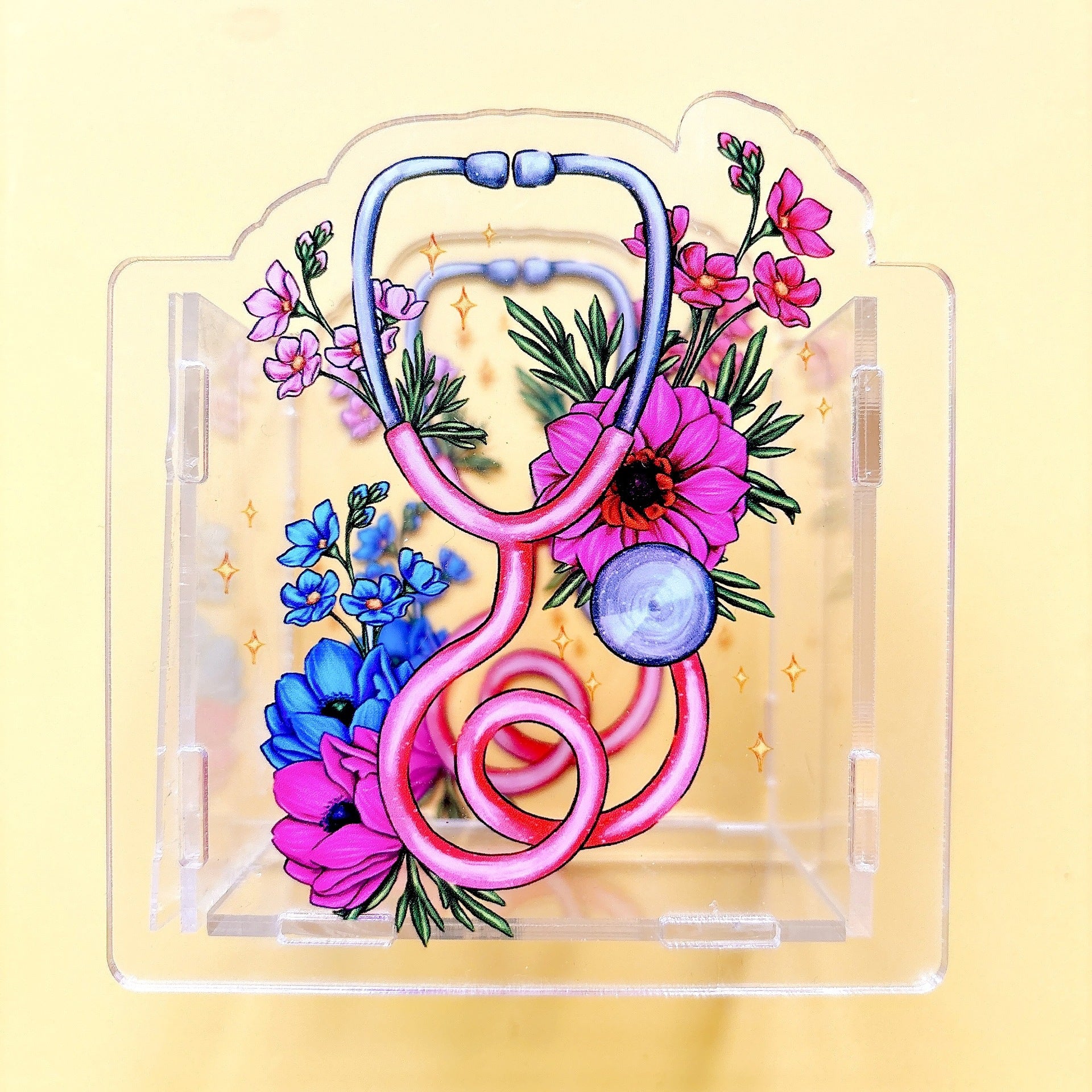 Wholesale Doctor' s Smiley Cherry Acrylic Pen Holder/ Pen Case