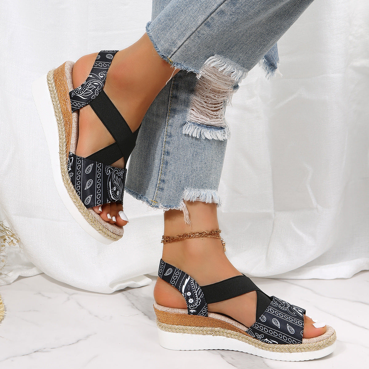 Wholesale Flat Wedge Heel Fish Mouth Casual Sandals