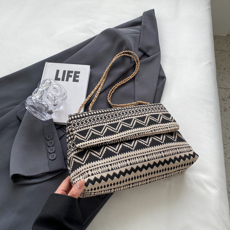 Wholesale Fabric Retro Ethnic Style Chain Bags