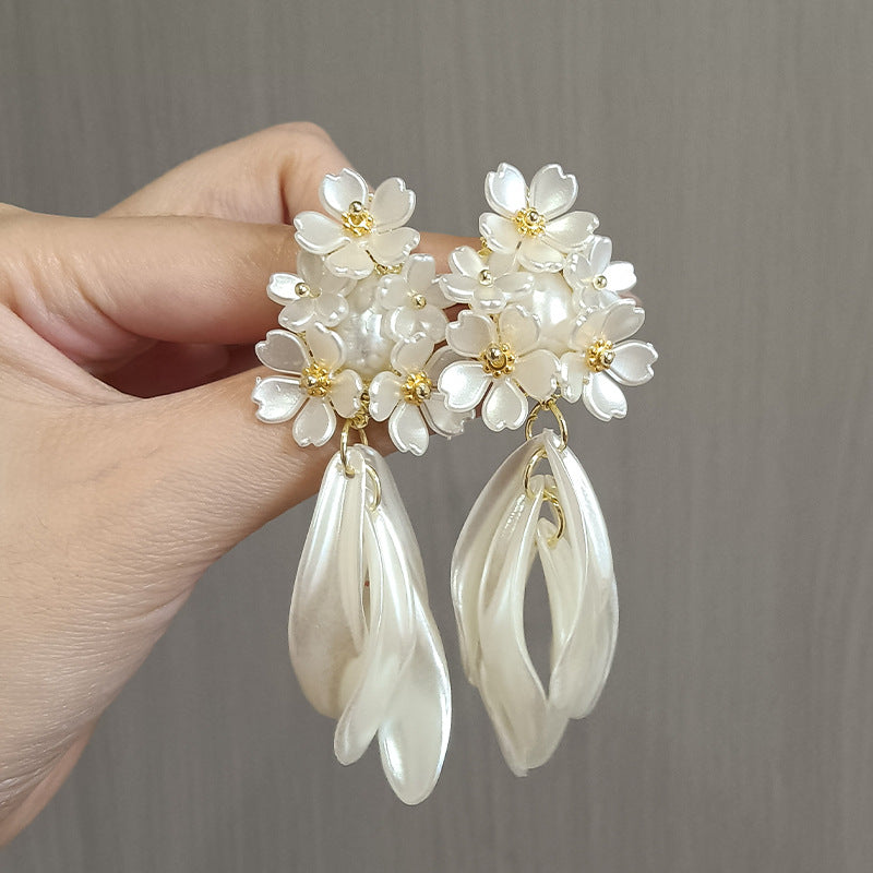 Wholesale Super fairy French jasmine flower exaggerated earrings long tassel earrings