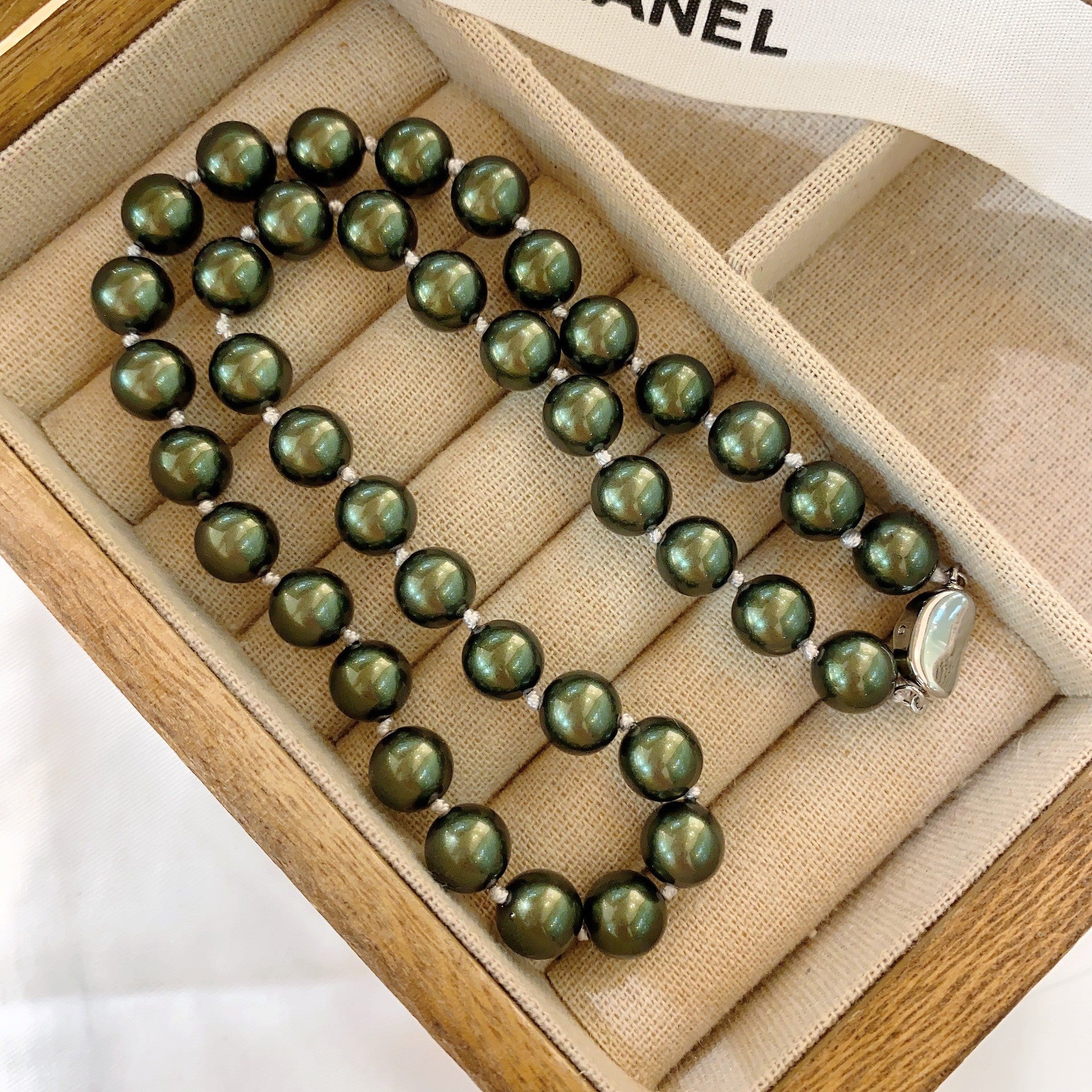 Wholesale Silver Grey Round Pearl Sweater Necklace