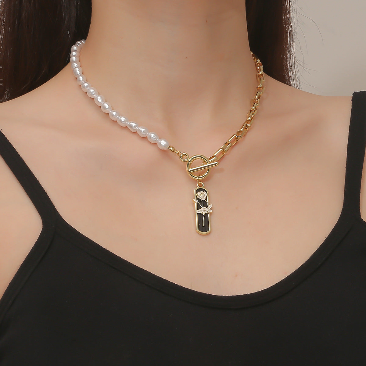 Wholesale Vintage Rose Pendant French Necklace