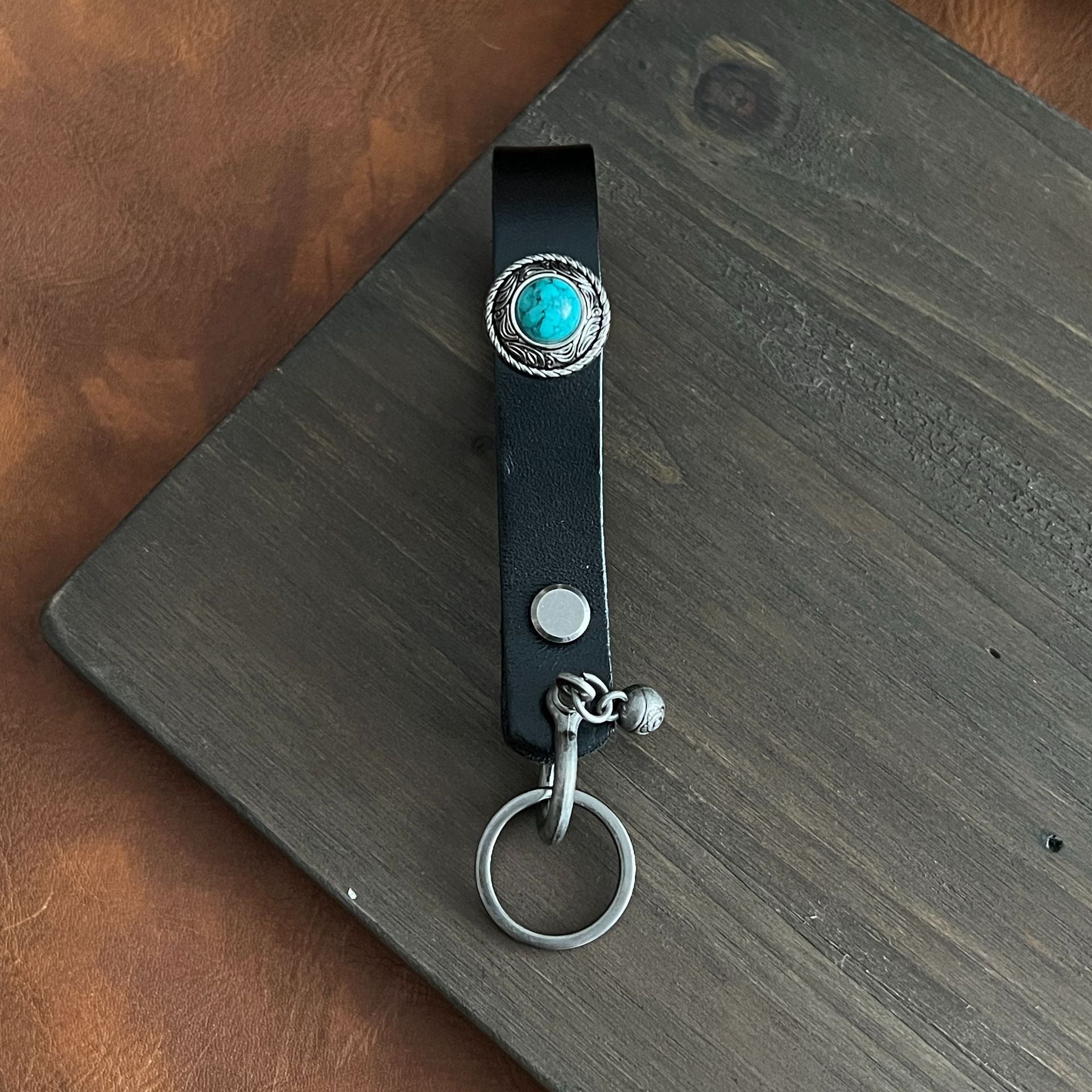 Wholesale Cowhide Genuine Leather Turquoise Keychains