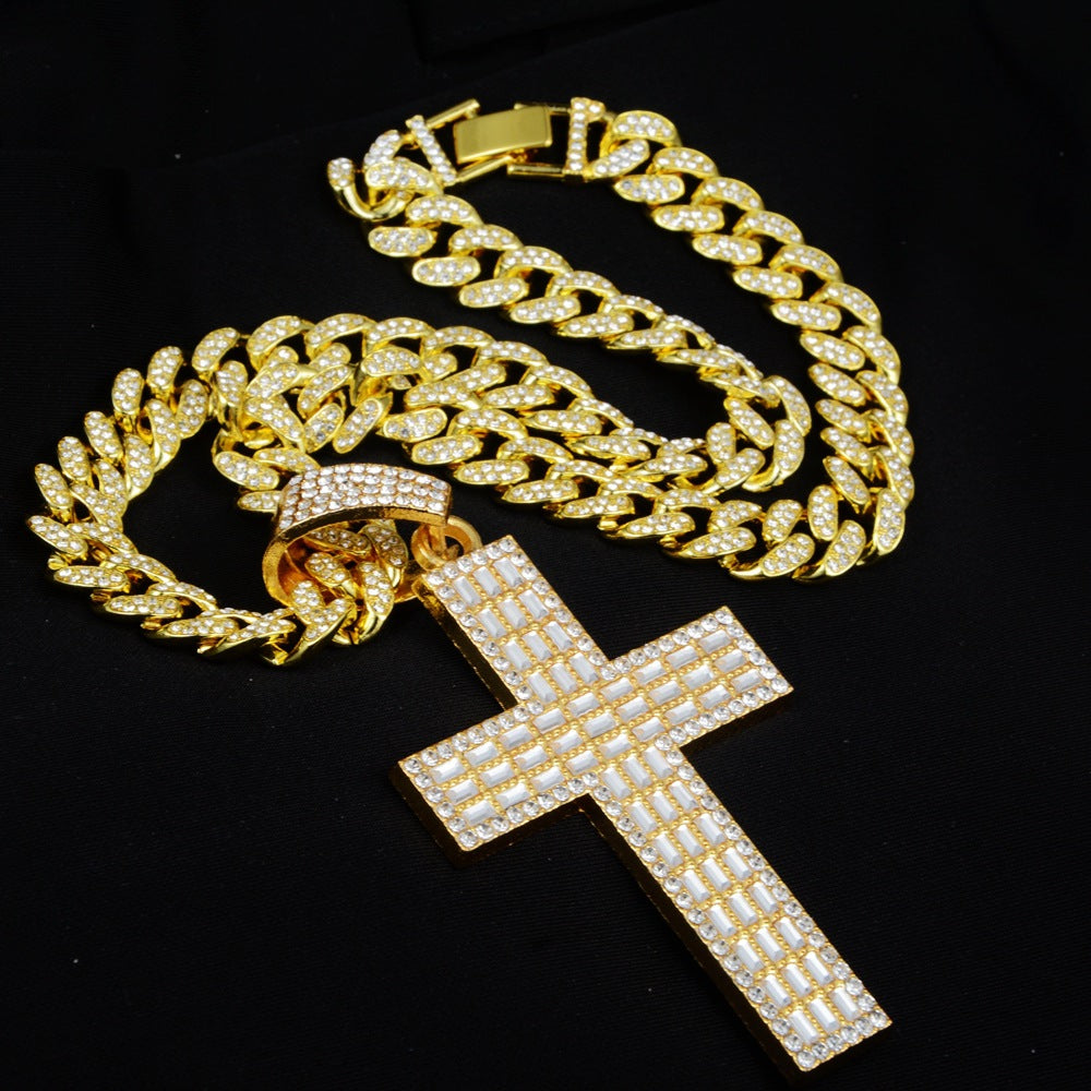 Wholesale Modern Gold Rhinestone Cross Pendant Necklace Clavicle Chain Fashion Jewelry For Gift And Boutique Resale