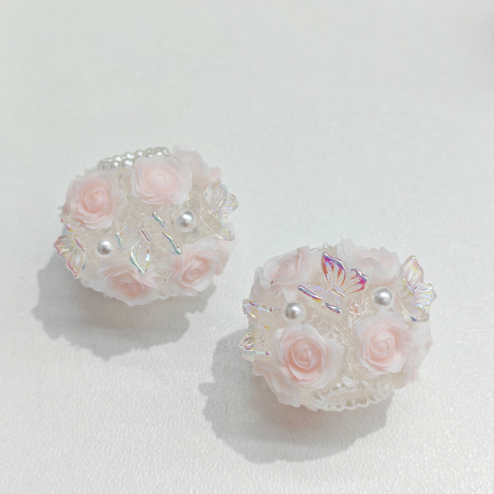 Wholesale 30pcs Rose flower ball with pearls and butterfly Acrylic Beads