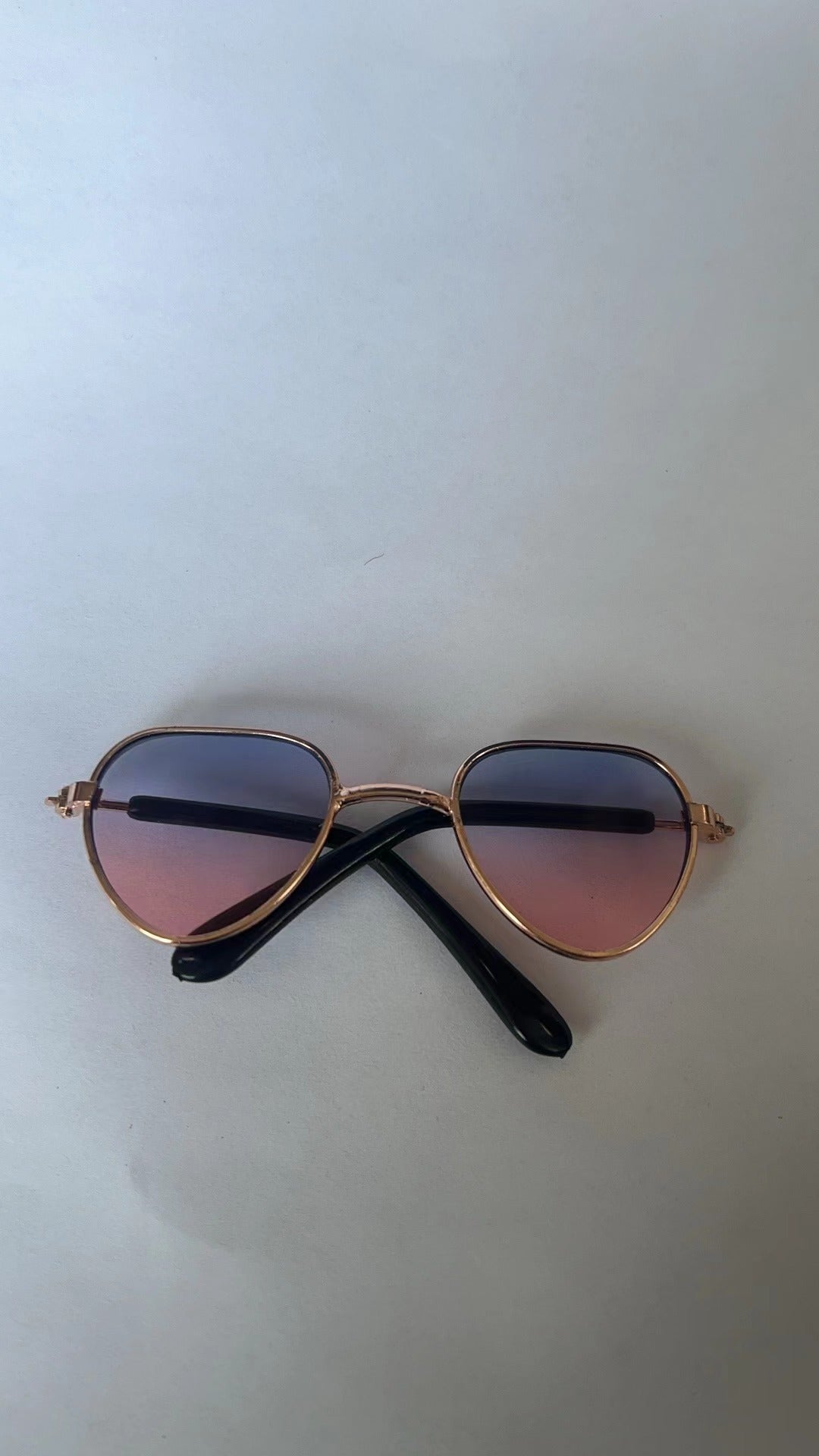 Wholesale Pet glasses,  cat sunglasses,  pet UV protection glasses,  trendy cool accessories,  protective glasses