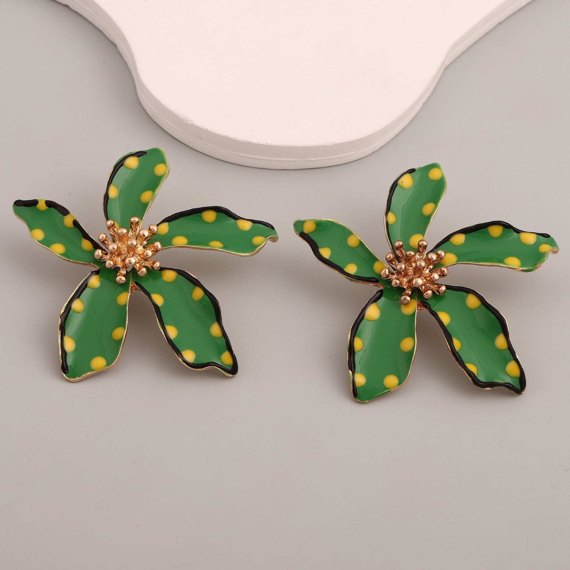 Wholesale Creative oil-drop flower earrings exaggerated polka dot alloy earrings