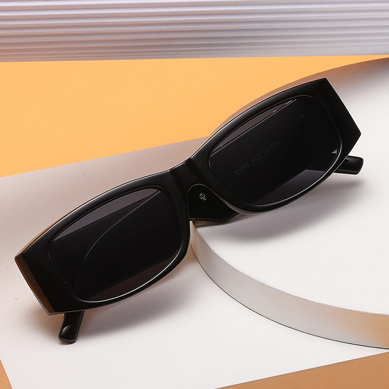Wholesale Small Frame Fashion Wide Temples Anti-ultraviolet Sunglasses