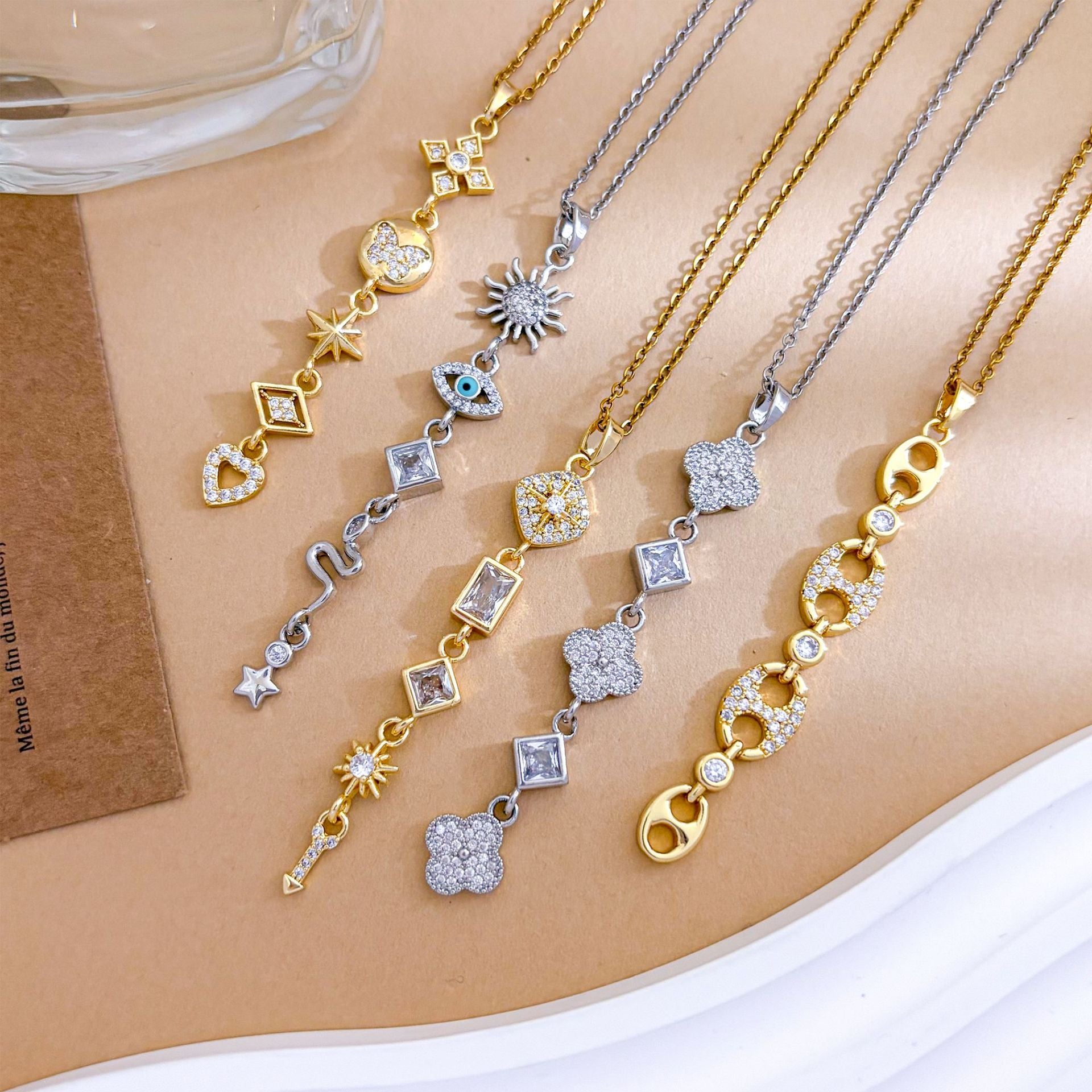 Wholesale Bow Necklace Accessories Women' s Luxury Titanium Steel Necklace