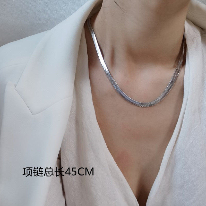 Wholesale Golden cladosporin chain flat snake women's 18K gold plated snake bone chain necklace