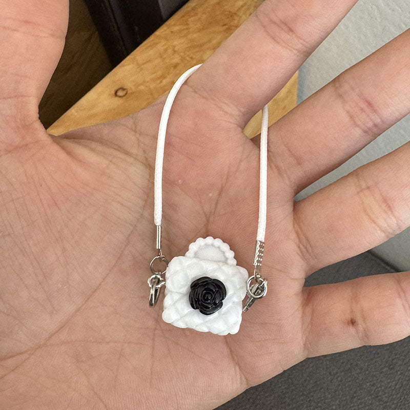 Wholesale Mini Model Camellia Black and White Bag Doll Accessories
