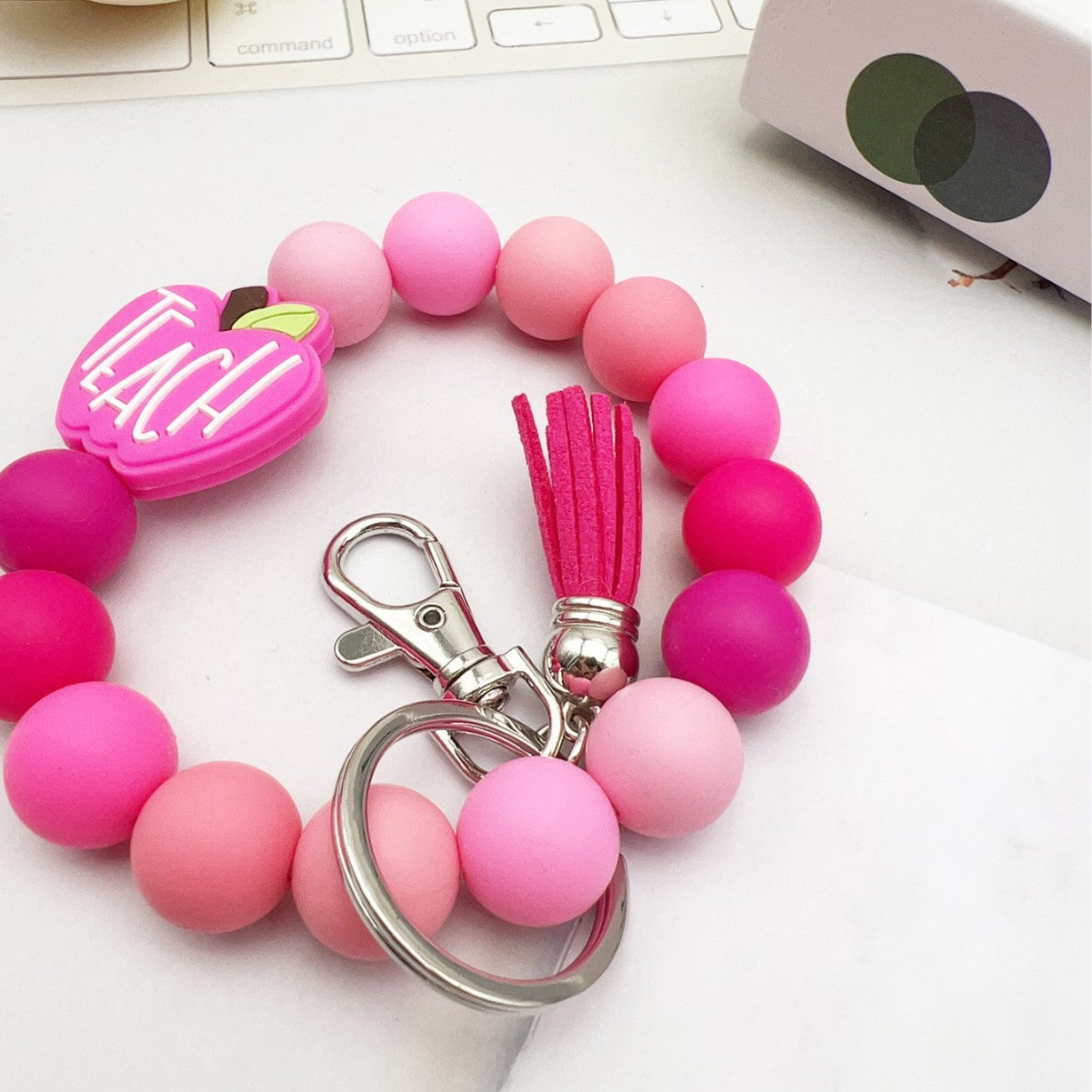 Wholesale Silicone Apple keychain