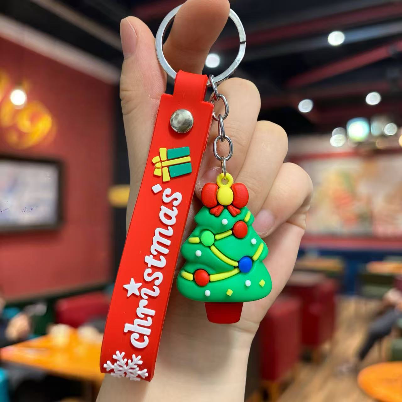Wholesale Christmas keychain  gift pendant  Keychains