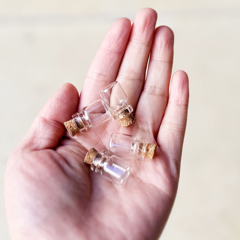 Wholesale dollhouse dollhouse Mini Pocket Toy Accessories Artificial Scene Ornaments Miniature Glass Small Bottle