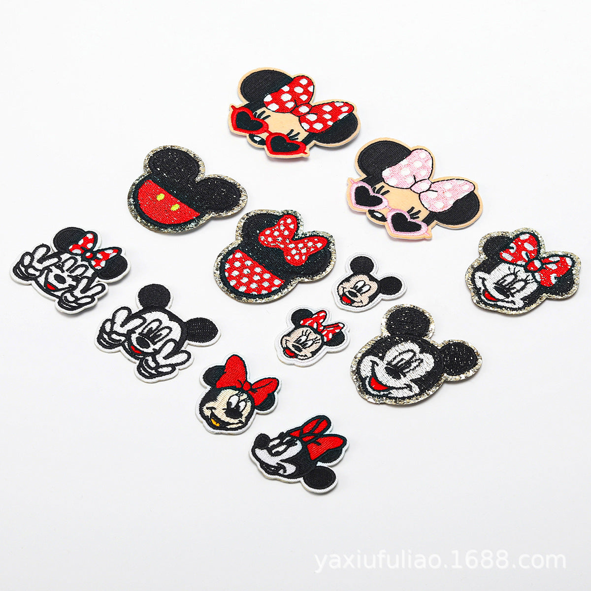 Wholesale 13 Styles Cartoon Cloth Patches Decorative Twill Sew On Appliques For Bags Clothing Hats Fashion Resale Accessory MysteryZone
