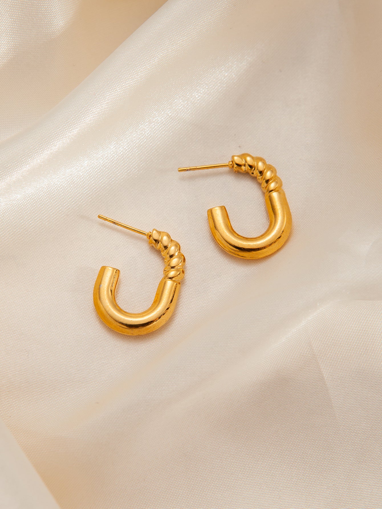 Wholesale Steel Geometric Glossy Retro Versatile Stainless Steel Earrings