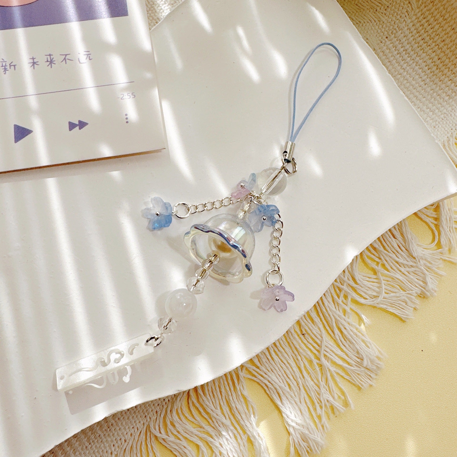 Wholesale Creative Jellyfish Wind Chime Glass Lily Flower Keychain