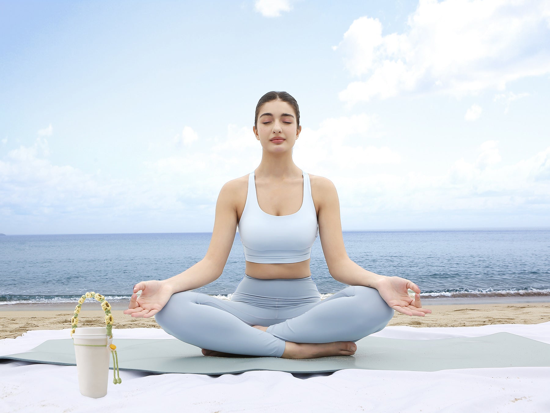 Wholesale Sports Water Cup with Flower Daisy Milk Tea Cup Accessories