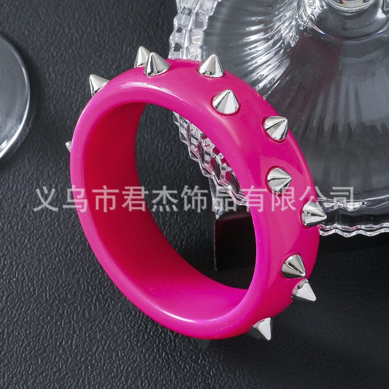 Wholesale Trendy and domineering punk rivet  bracelet