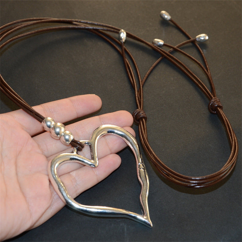 Wholesale Heart Vintage Alloy Necklaces