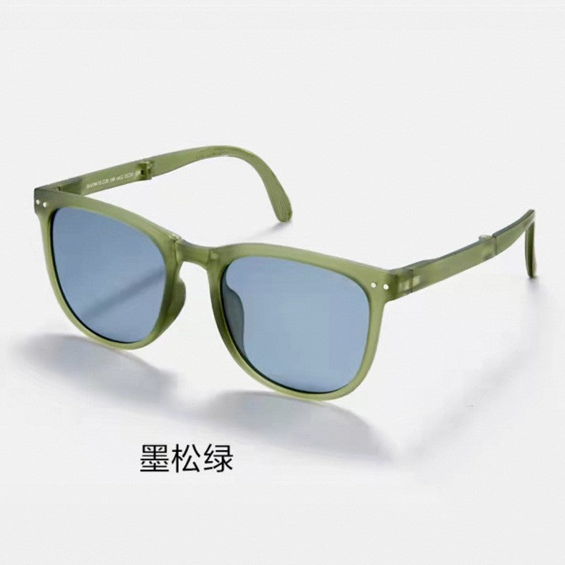 Wholesale Foldable Anti-UV Simple Fashion Lightweight Face Showing Small Sunglasses