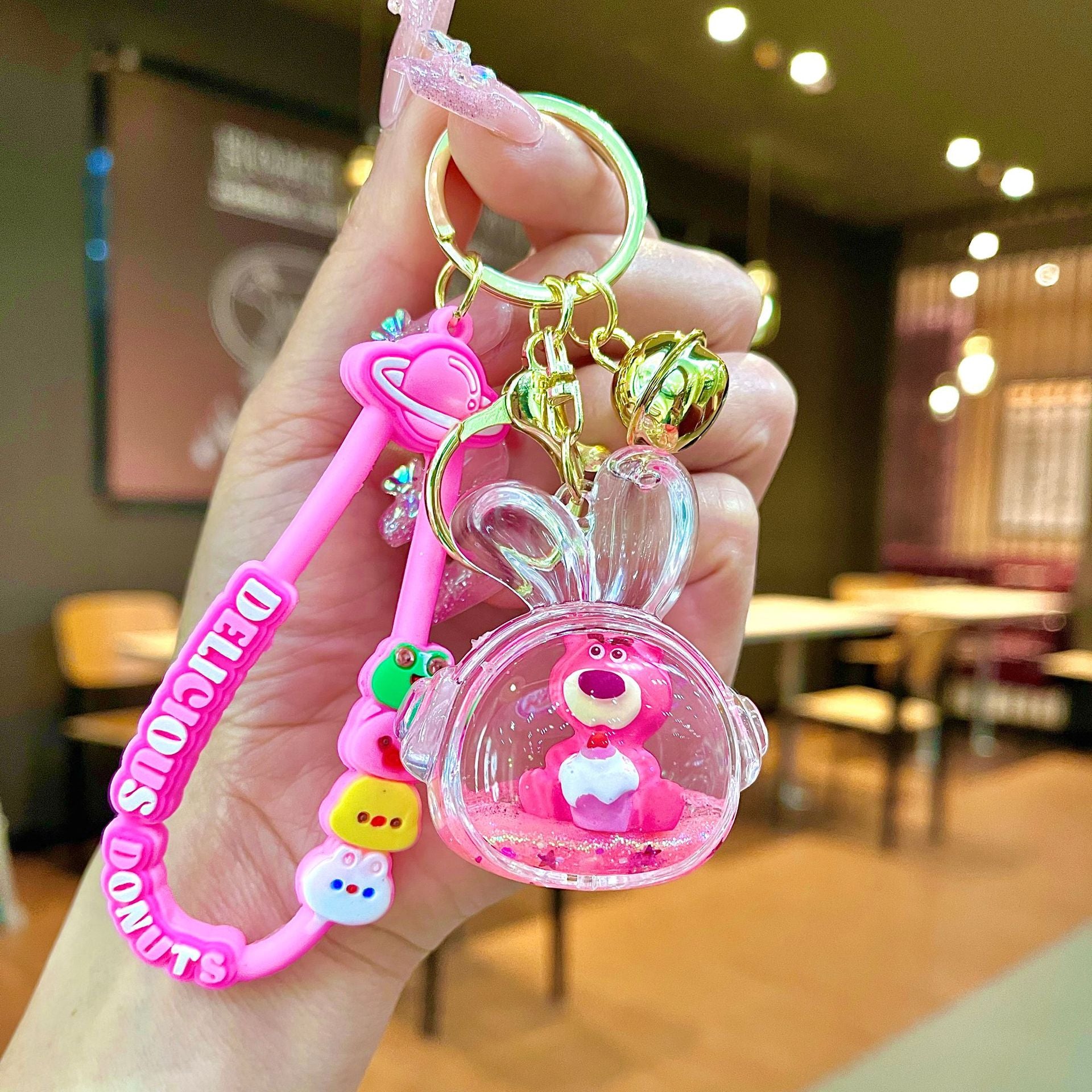 Wholesale Oil filled pink strawberry bear quicksand Keychains