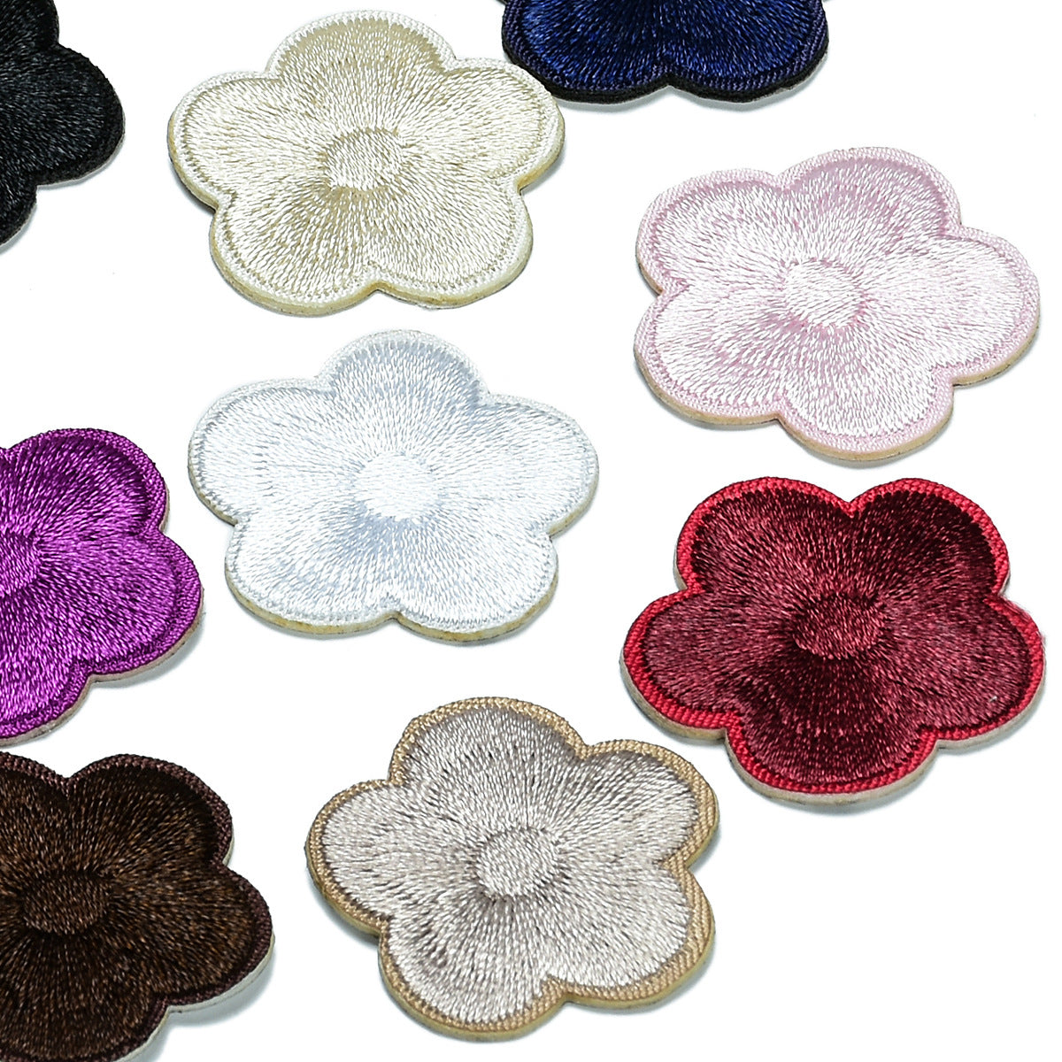 Wholesale Chic Embroidered Plum Blossom Patches Self Adhesive Flower Decorative Accents For Phone Cases Bags ets And Towels