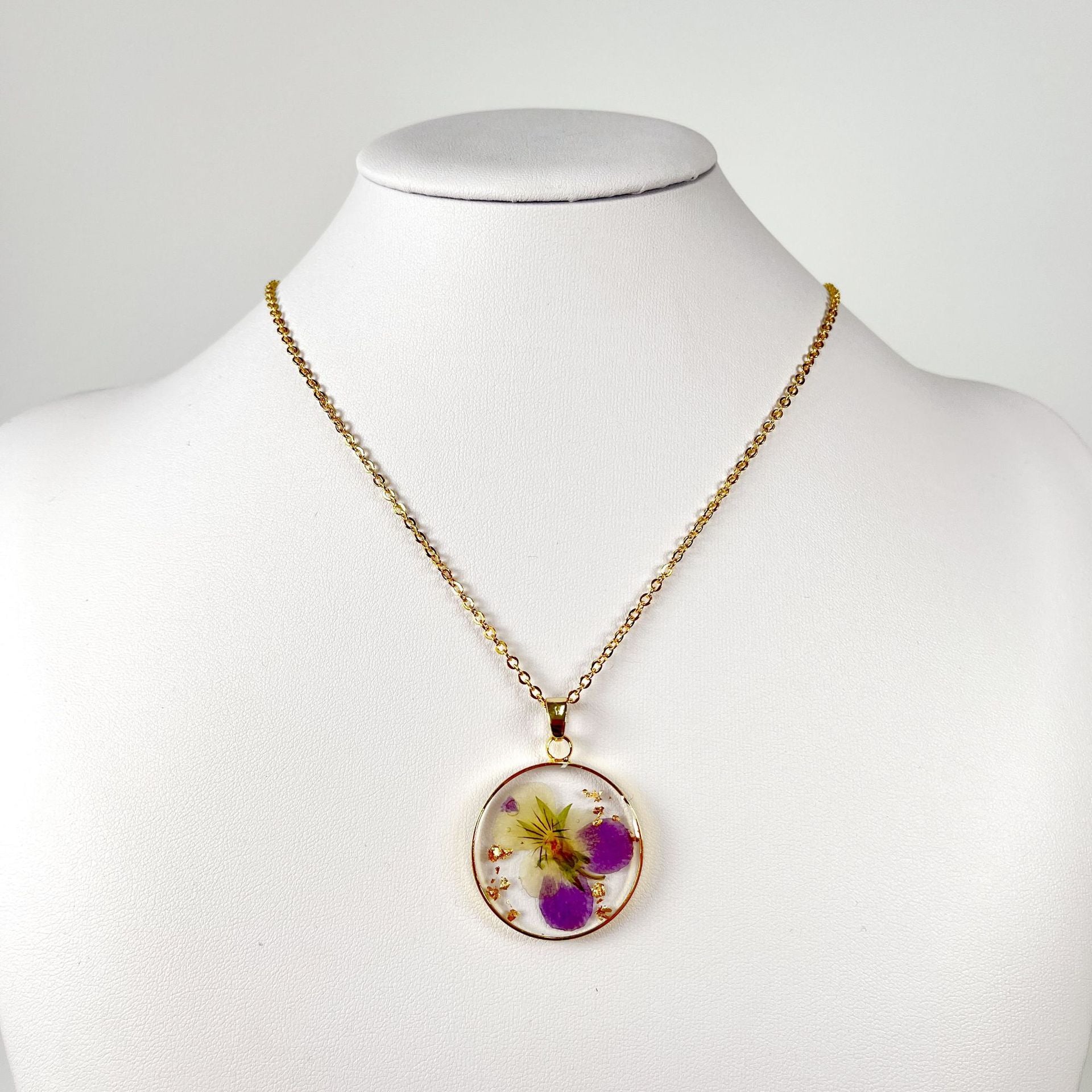 Wholesale Dried Flower Creative Resin Necklace