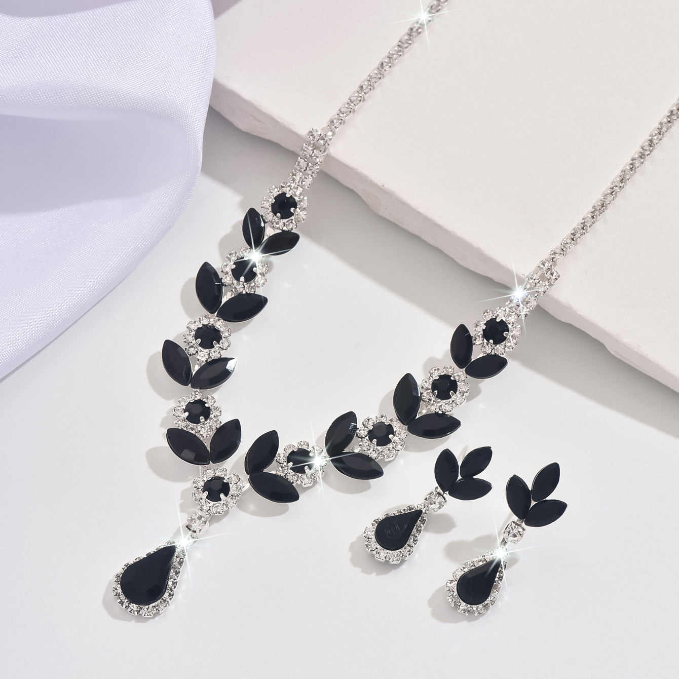 Wholesale Crystal Purple Rhinestone Necklace Earrings