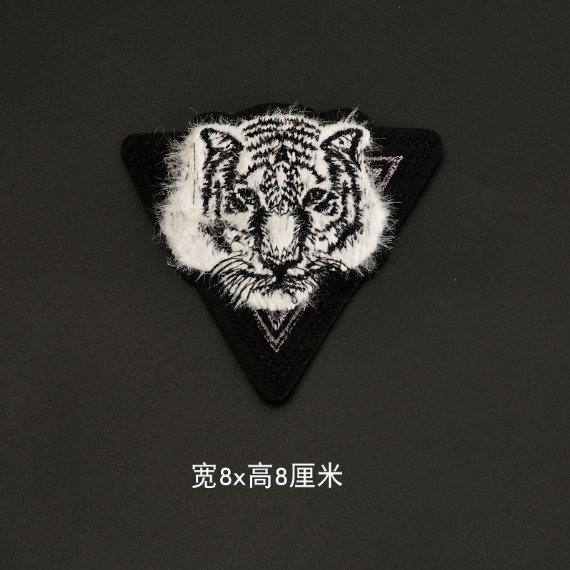 Wholesale Embroidered Metal Crown Badge Patch Pinless Clothing Accessory For Chic Everyday Wear