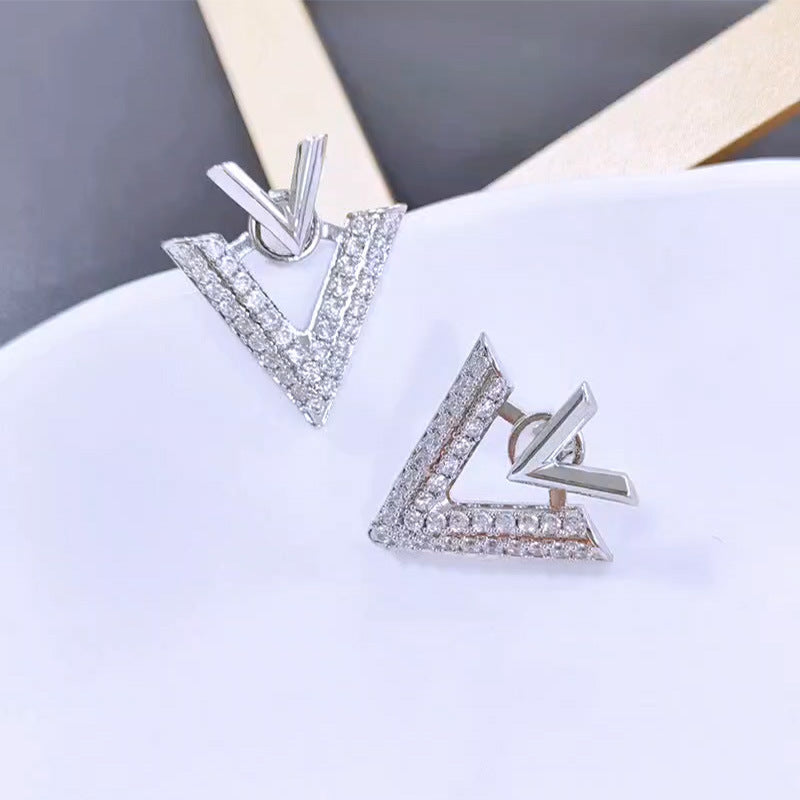 Wholesale Fashion Commuting Geometric Inverted Triangle Copper Inlaid Zircon Earrings