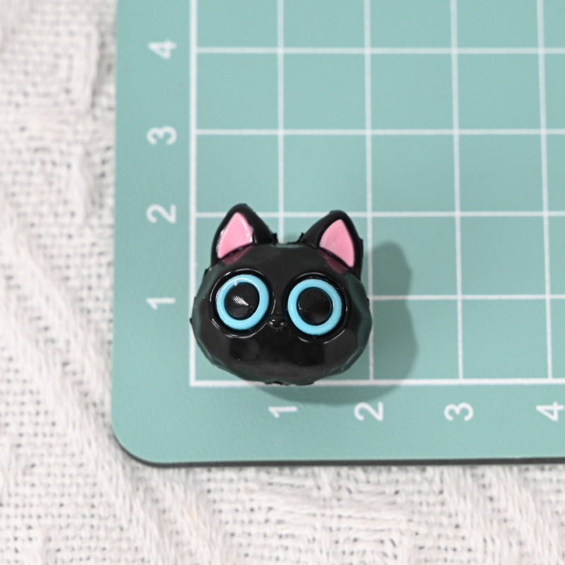 Wholesale 10pcs  Cartoon cat cute straight hole bead