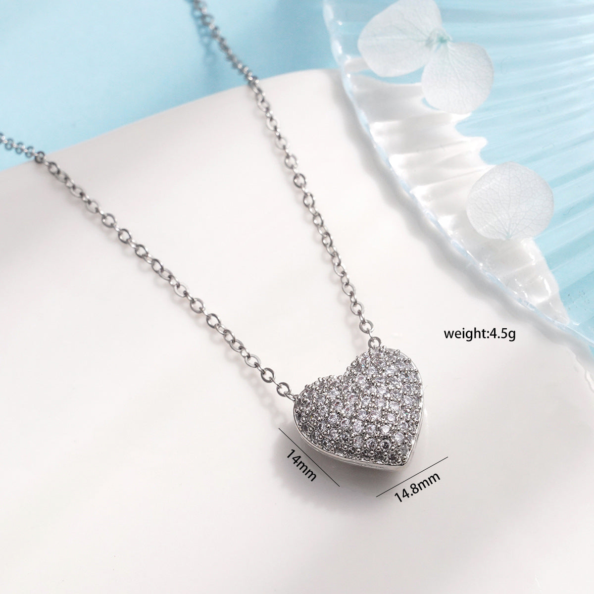 Wholesale Love Crown Necklace Pendant Personalized  Accessories