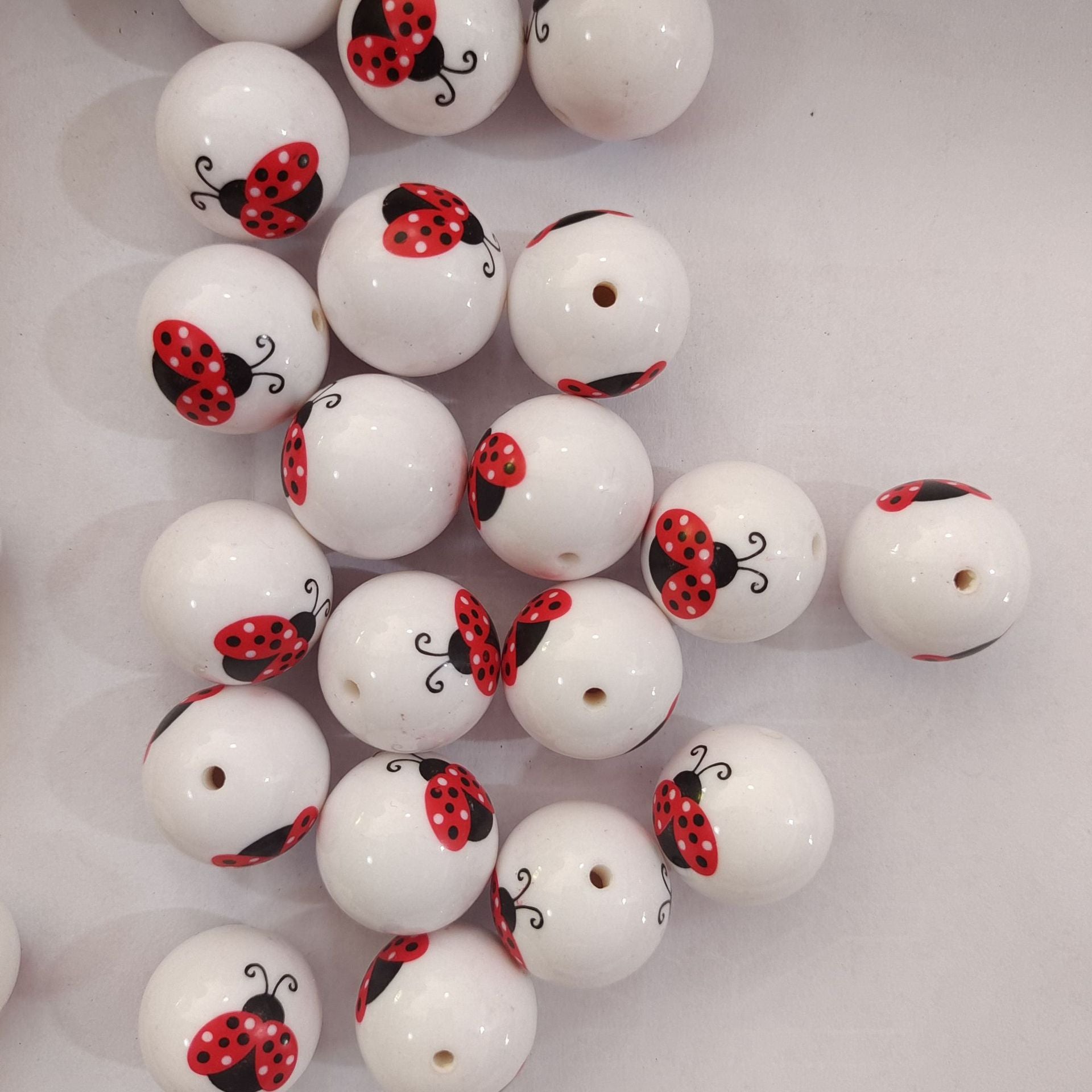 Wholesale 5pcs 20MM Acrylic Two-color Ladybug Print Beads