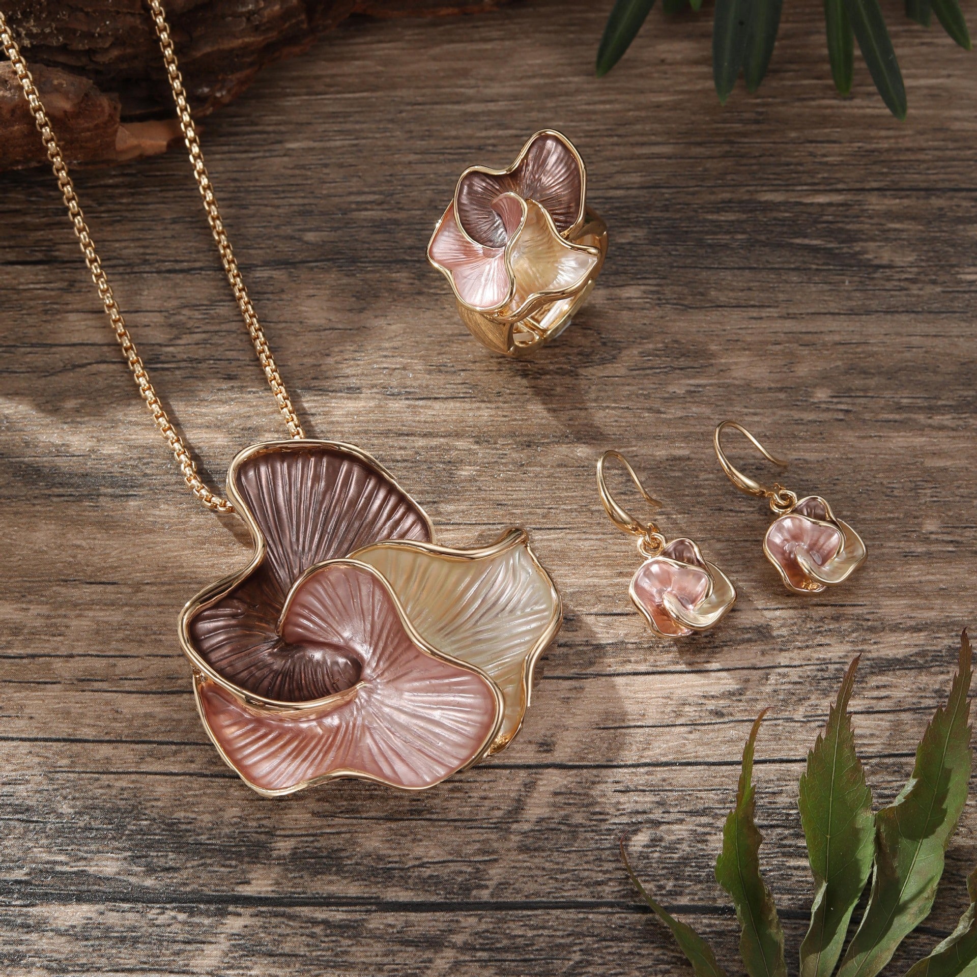 Wholesale 3pcs New Color Painting Oil Geometric Petal Stud Earrings Pendant Set