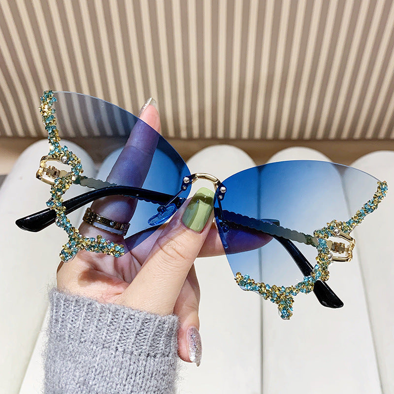 Wholesale Butterfly Shape Diamond Frameless Sunglasses