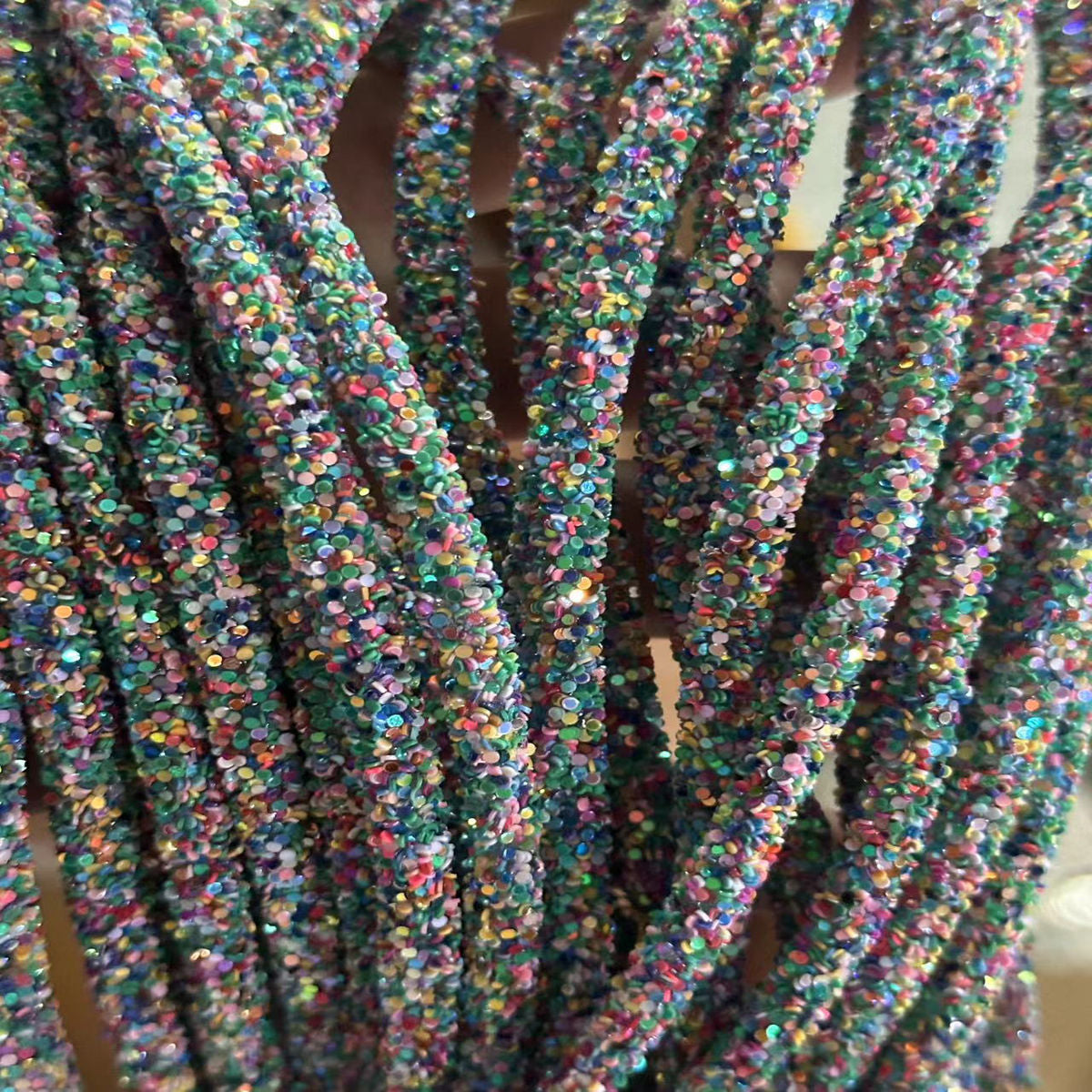 Wholesale  Diy seven-color sequin drill pipe glitter powder rope with rubber hose rainbow shoes and hats drill decorative rope jewelry