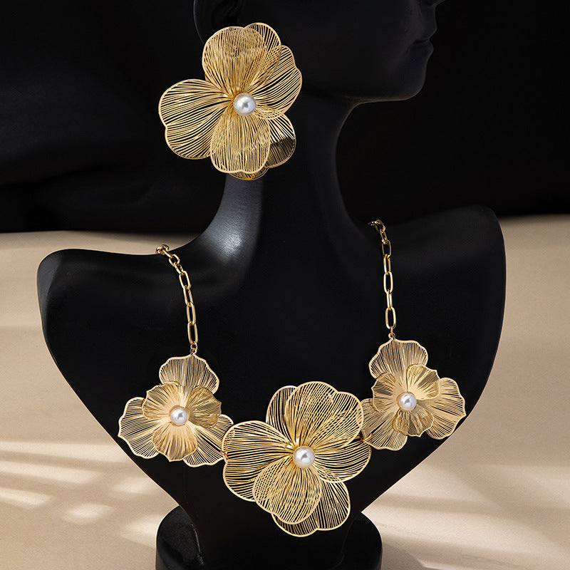 Wholesale 3D Hollowed Flower Design Women S Alloy Electroplated Jewelry Set Elegant Chic Boutique Accessory For Resale