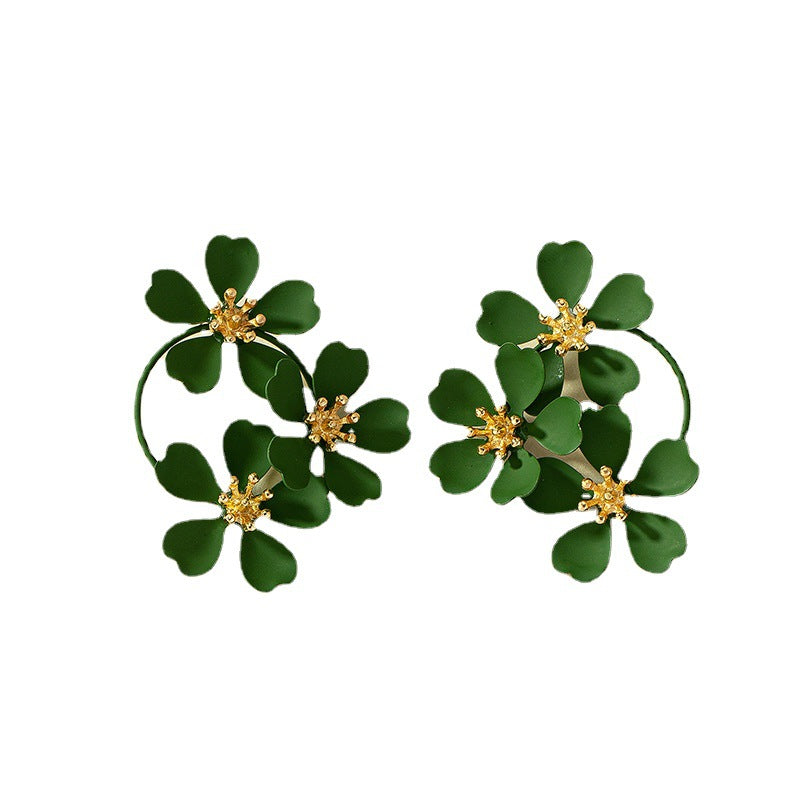 Wholesale Retro Camellia Flower Earrings For Women White Alloy Fashion Jewelry Accessory Everyday Wear Gift