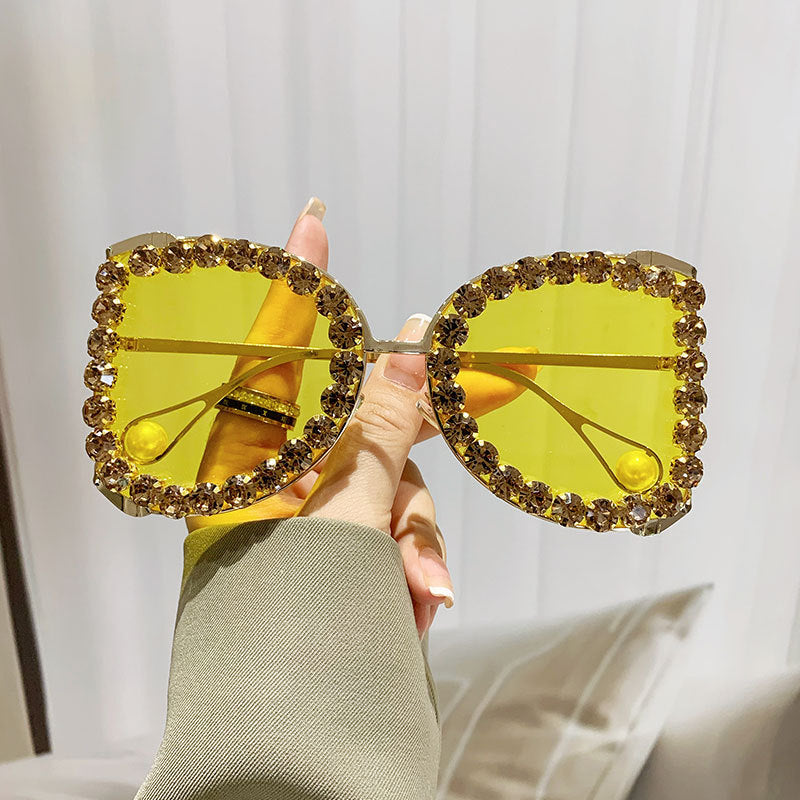 Wholesale Square Frame Diamond and Pearl Temple PC Sunglasses