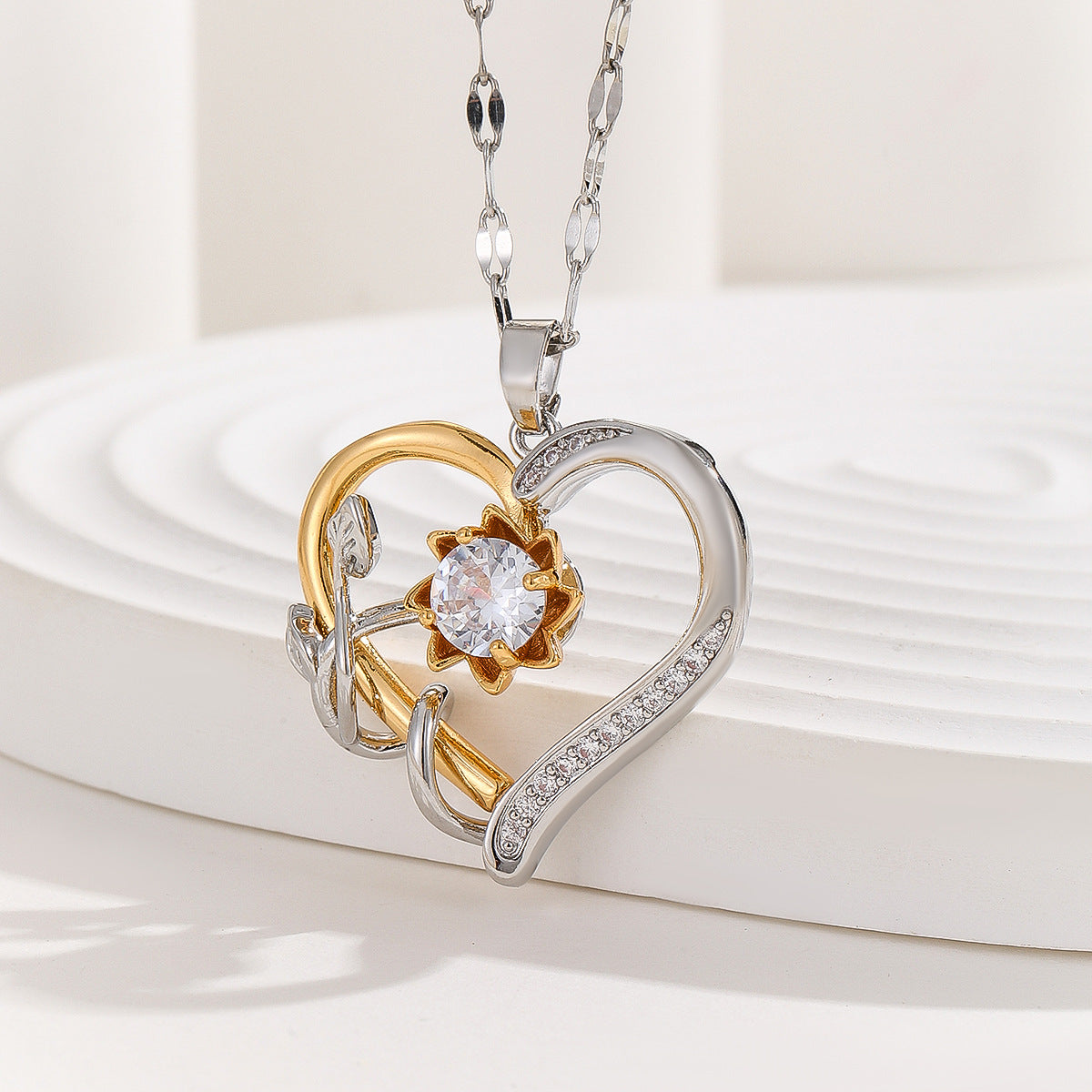 Wholesale Valentine' s Day Heart of the Ocean Necklace
